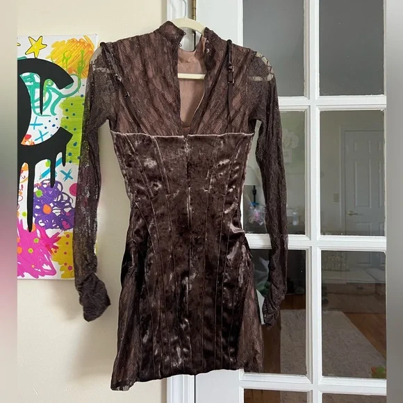 BROWN VELVET & LACE CORSET DRESS Marica - Picture 4 of 4